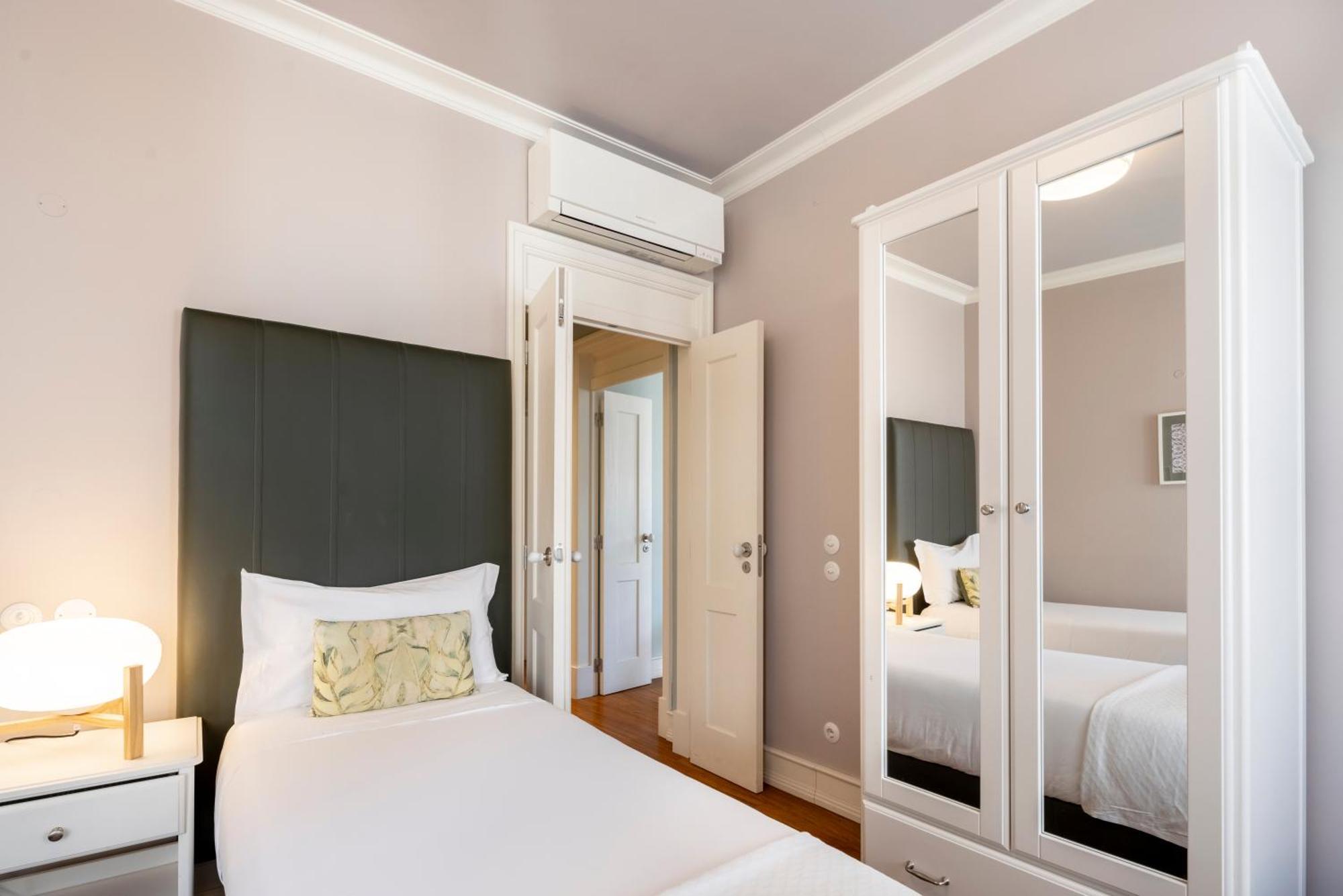 Chiado Camoes | Apartamento *